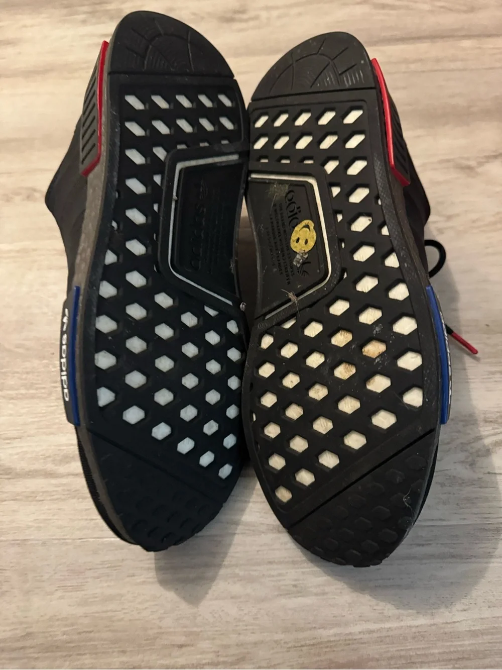 EUC Adidas | NMD R1 Black | sz 9.5 - Picture 7 of 7